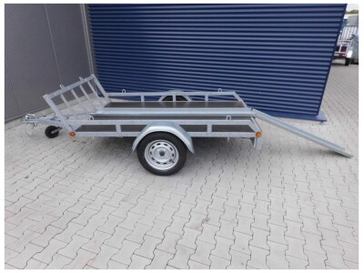 Motortrailer-1 motoren-695 incl. linksboven met oprijplaat