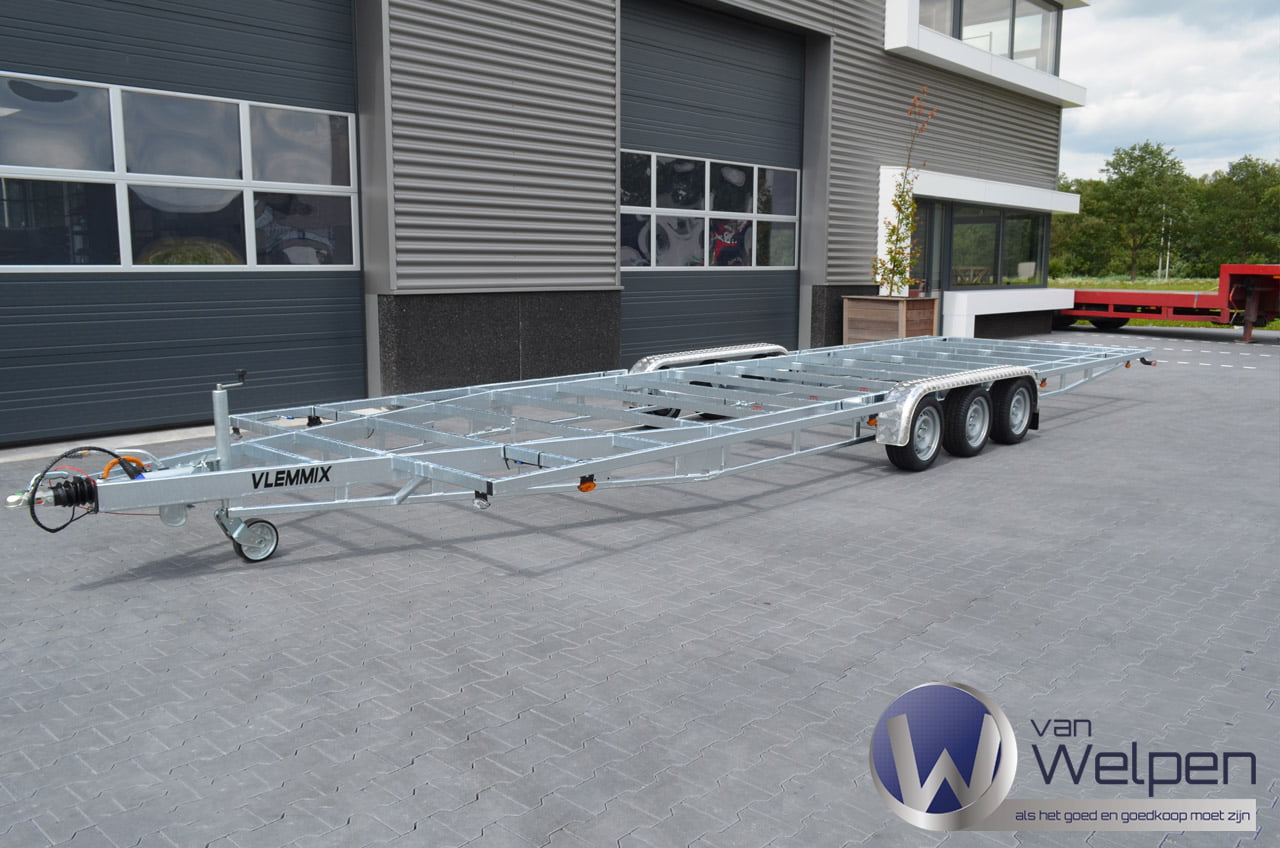 TH840-3asser-2 mini logo tiny home trailer 870X255X52 | 3500kg | TH720 linksvoor