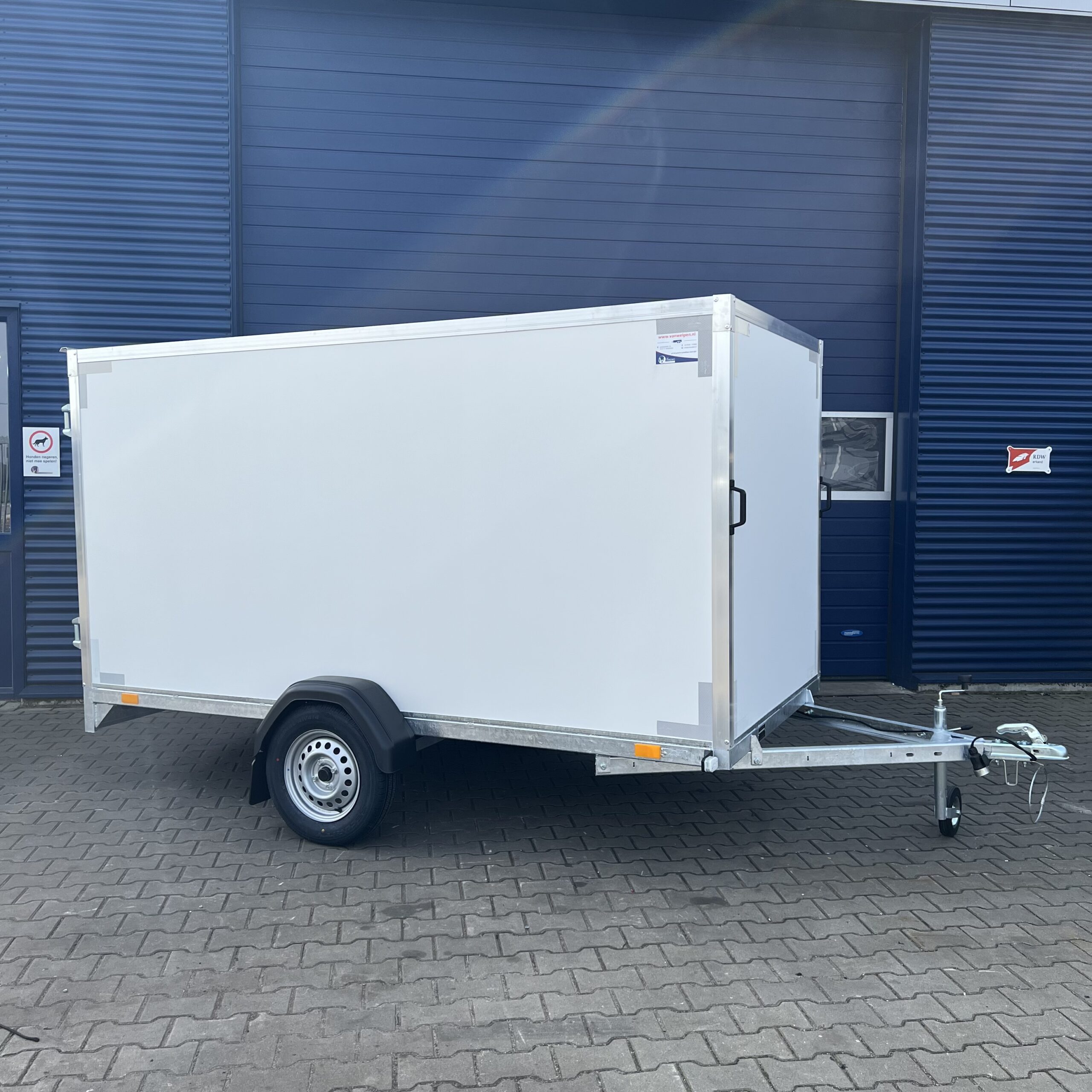 300x150x150EA gesloten bakwagen