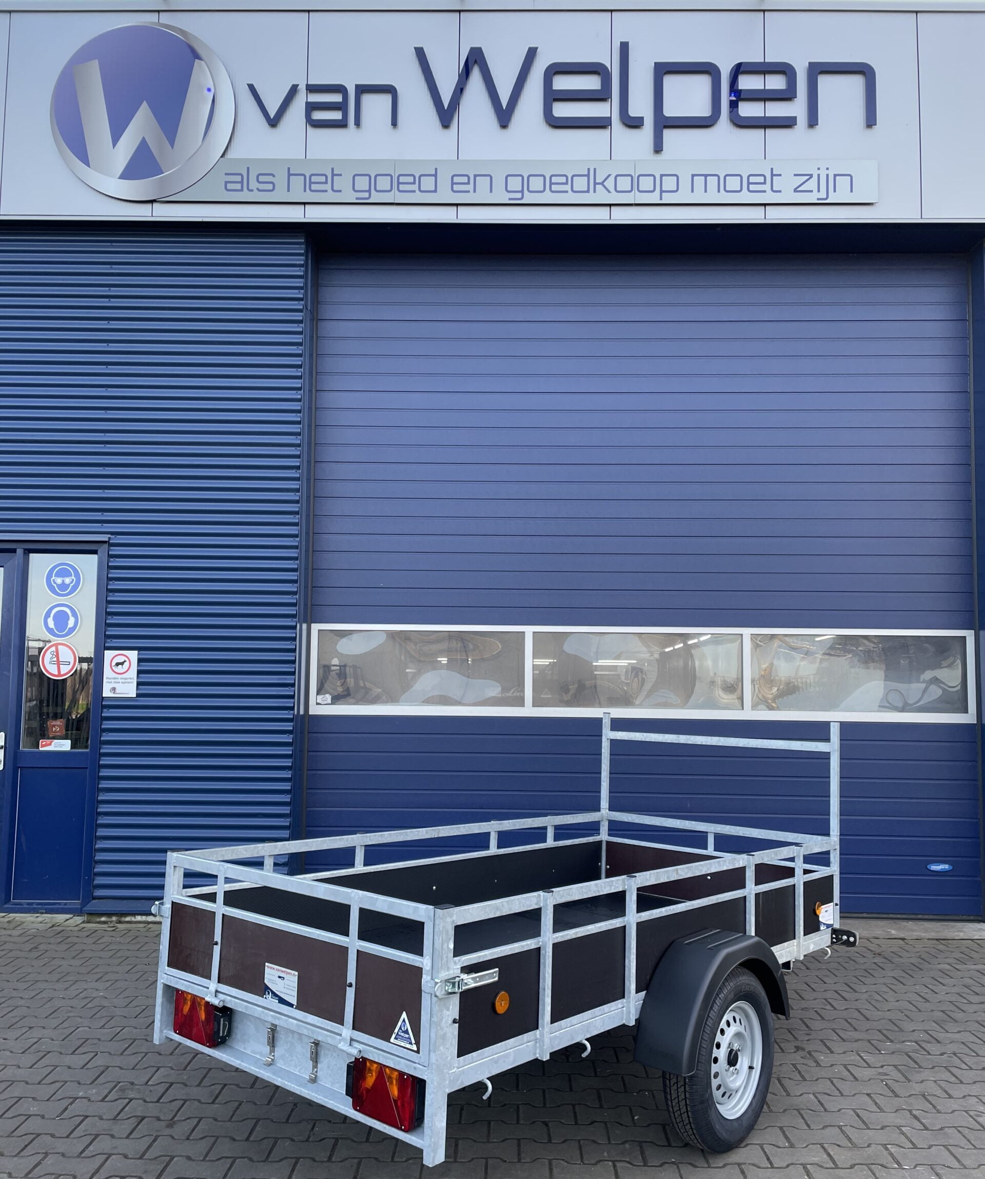 aanhanger voor garage schuinachter