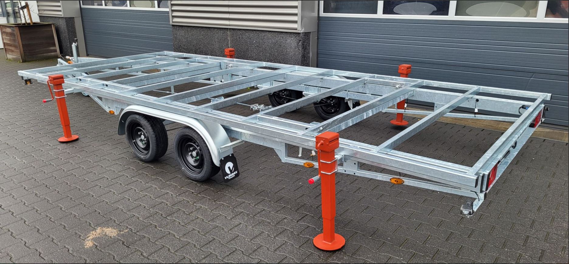 Detachable trailer 600.2 Detachable Trailer 600x245x68 | 2×1800 kg | DH600 schuinachter